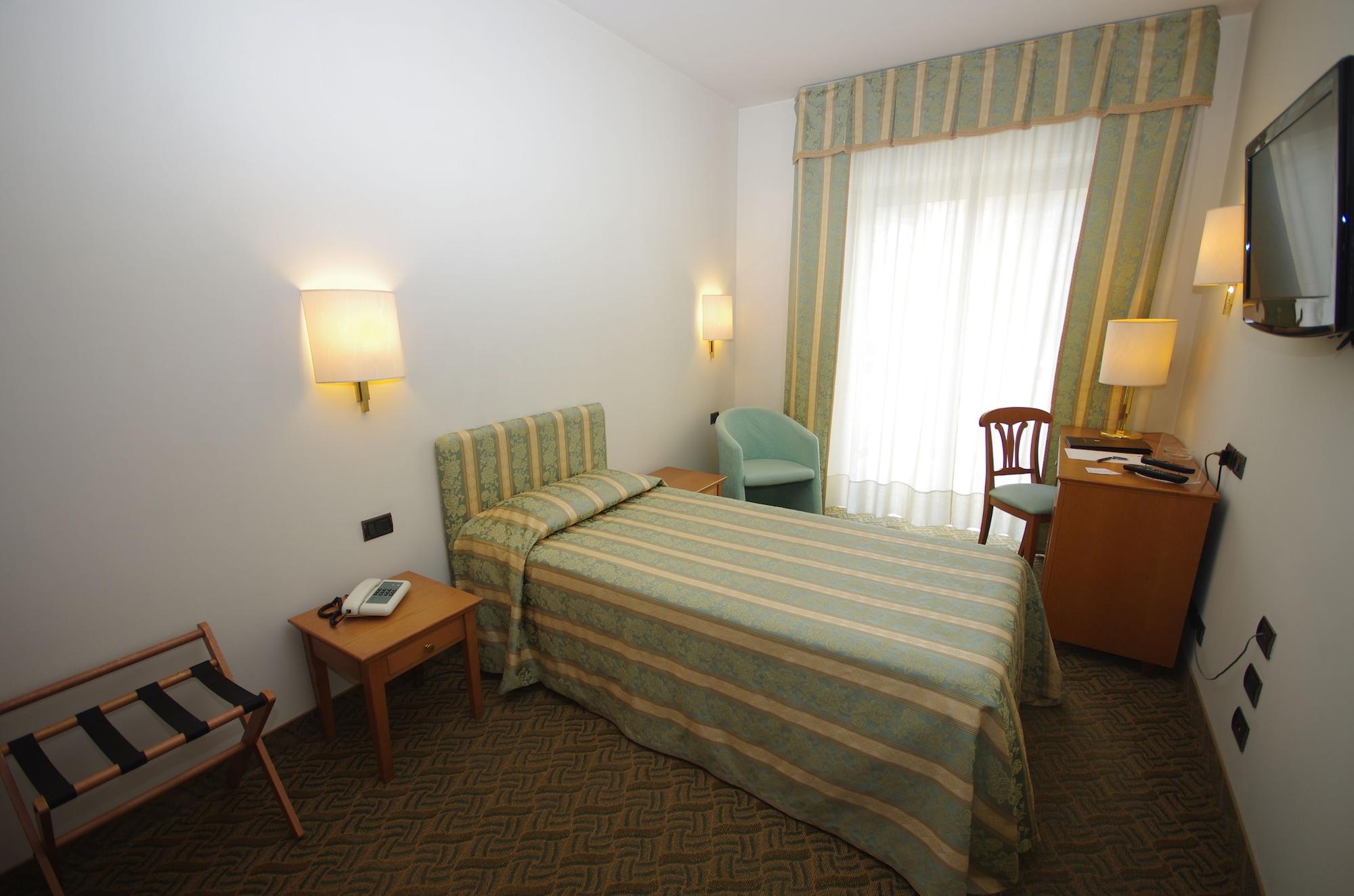 Savant Hotel Lamezia Terme Luaran gambar