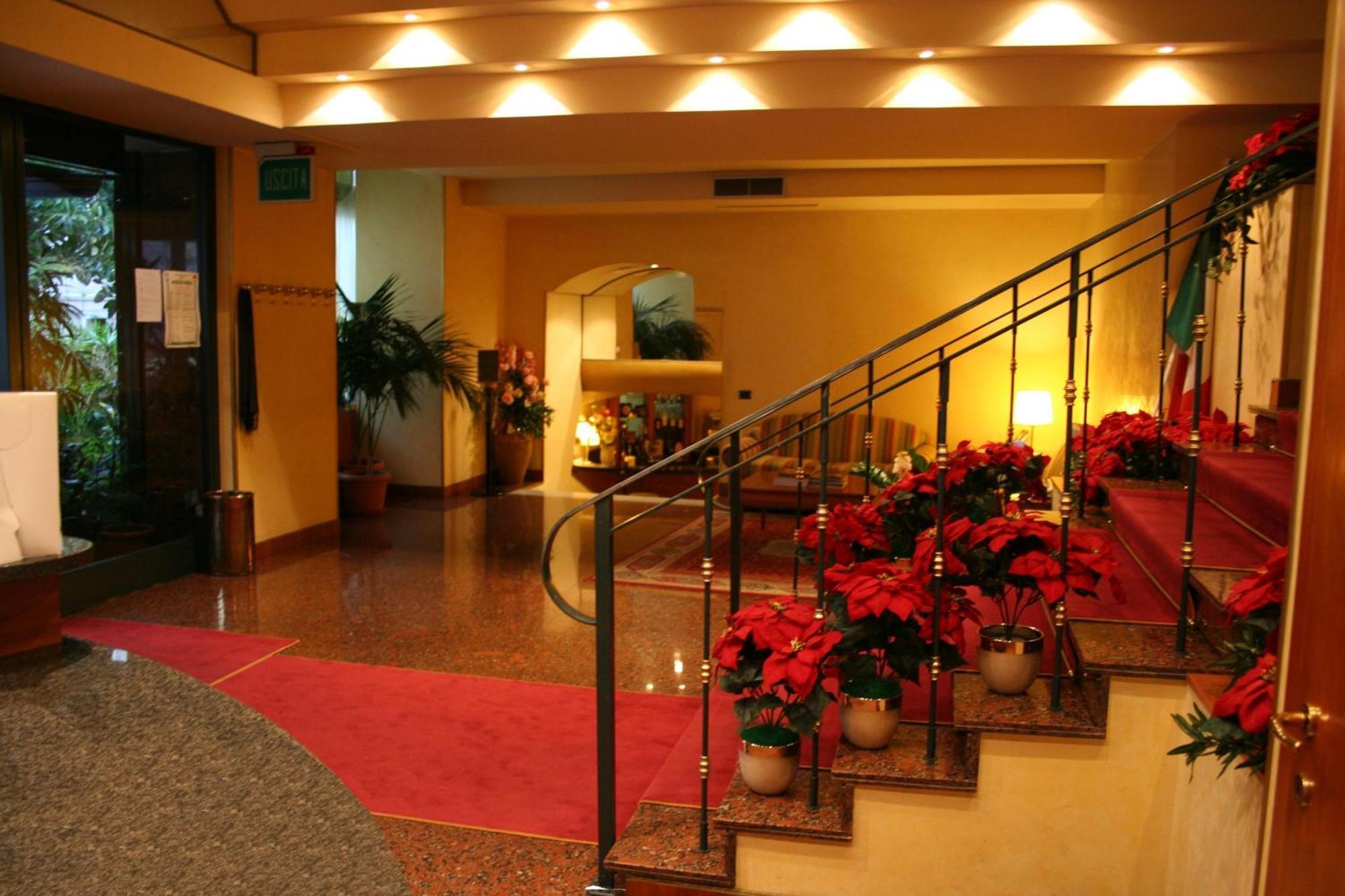 Savant Hotel Lamezia Terme Luaran gambar